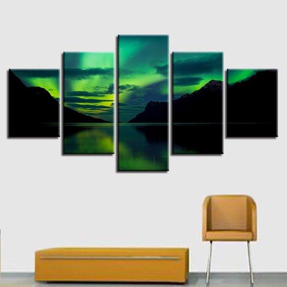 Aurora Borealis Mountain Aurora Borealis Mountain