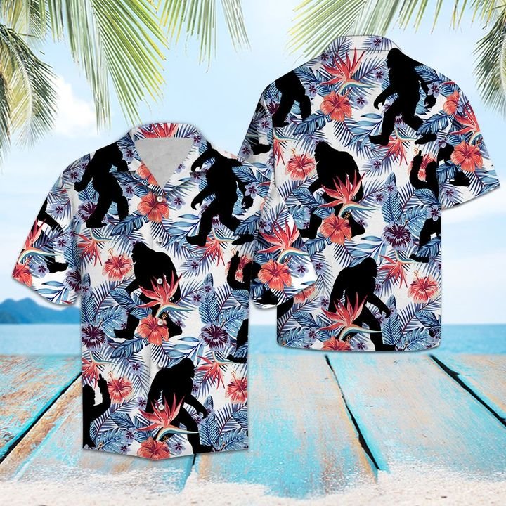 Bigfoot Hawaiian Shirt Summer Button Up Bigfoot Hawaiian Shirt Summer Button Up