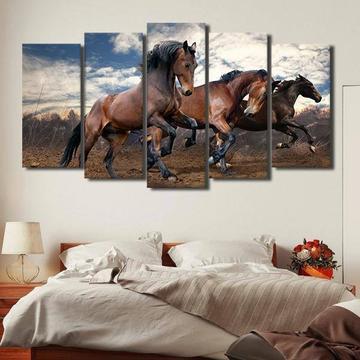 Majestic Trotting Horses - Animal 5 Panel Canvas Art Wall Decor Majestic Trotting Horses - Animal 5 Panel Canvas Art Wall Decor