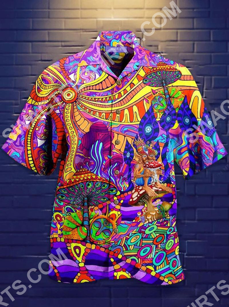 Vintage Hippie Cartoon All Over Printed Hawaiian Shirt Vintage Hippie Cartoon All Over Printed Hawaiian Shirt